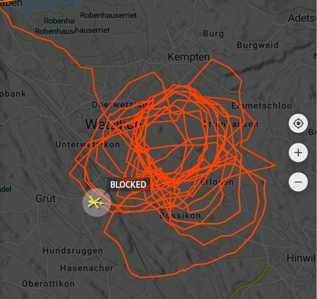 Dies ist der Flugverlauf des Polizeihelikopters. Innerhalb einer Stunde kreiste dieser über der Stadt Wetzikon. Eine Karte mit einer eingezeichneten Fluglinie.